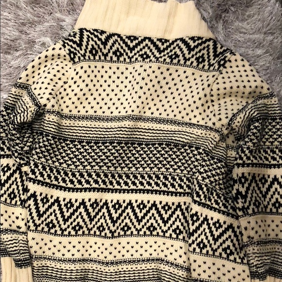 Cape jacket - Picture 4 of 4